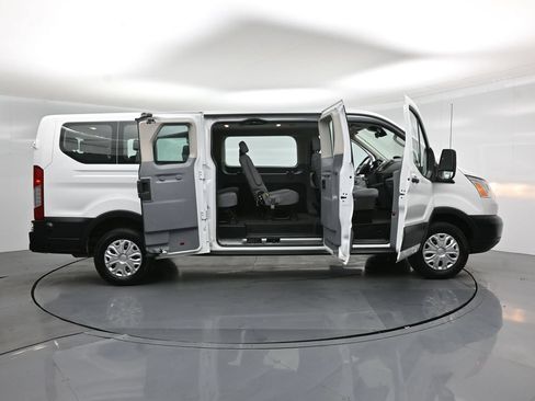 Certified 2019 Ford Transit 350 XLT RWD image 5