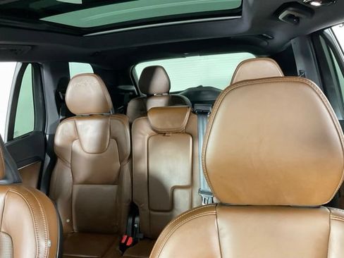 Certified 2024 Volvo XC90 T8 Ultimate AWD/4WD image 35