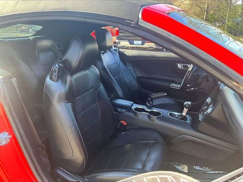 Used 2020 Ford Mustang Premium image 16
