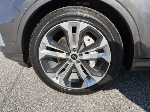 Used 2021 Audi Q7 3.0T Prestige image 22