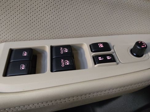 Used 2017 Subaru Legacy 2.5i Limited AWD/4WD image 27