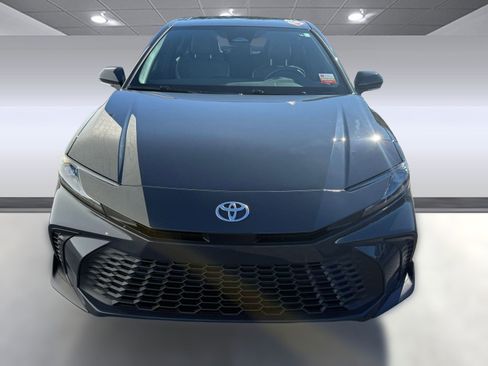 Certified 2025 Toyota Camry SE image 5