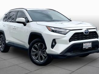 Used 2022 Toyota RAV4 XLE Premium AWD/4WD video 2