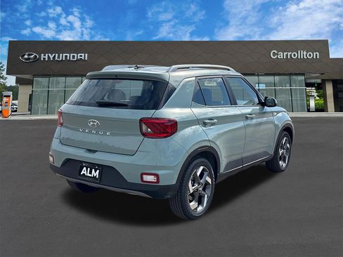 New 2026 Hyundai Venue SEL FWD image 6