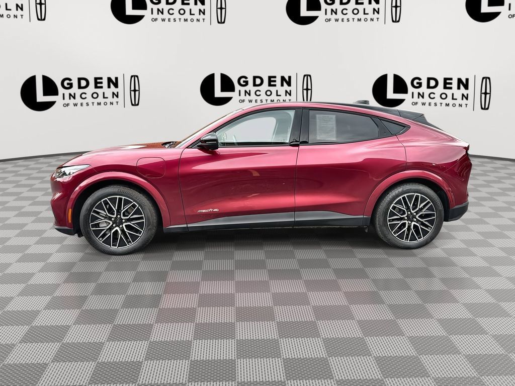 Used 2025 Ford Mustang Mach-E Premium AWD/4WD image 5