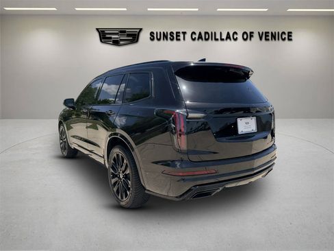 Used 2021 Cadillac XT6 Sport AWD/4WD image 5