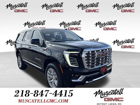 Used 2026 GMC Yukon Denali w/ Sun & Power Step Package AWD/4WD image 1