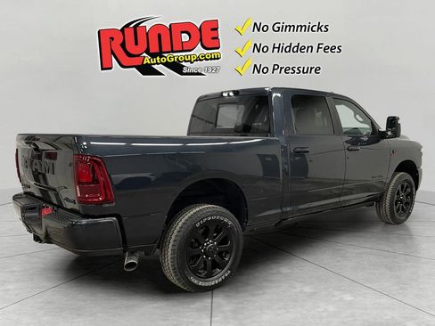 New 2026 RAM 2500 Laramie AWD/4WD image 7