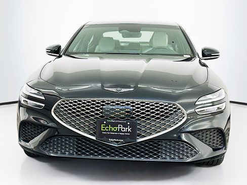 Used 2024 Genesis G70 2.5T image 2