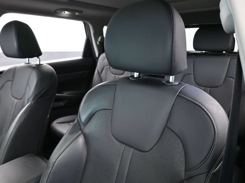 Used 2023 Kia Sorento EX w/ Panoramic Sunroof Package FWD image 18