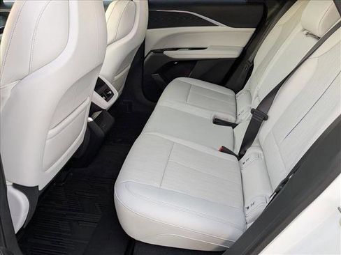 Used 2024 Cadillac Lyriq Sport AWD/4WD image 19