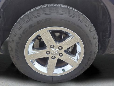 Used 2014 RAM 1500 Express image 29