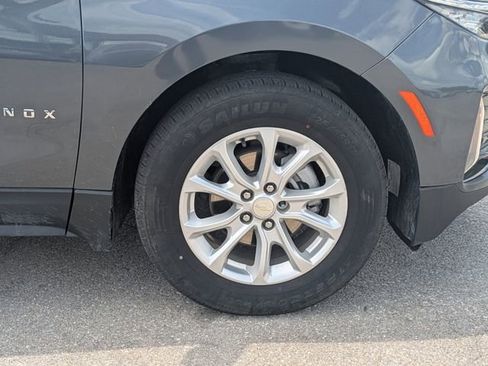 Used 2023 Chevrolet Equinox LT w/ Driver Convenience Package image 11