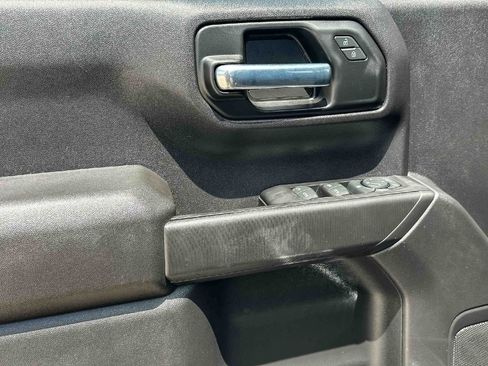Used 2023 Chevrolet Silverado 1500 Custom AWD/4WD image 16