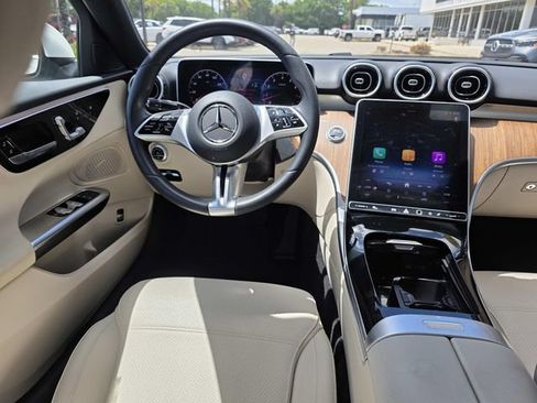 Used 2025 Mercedes-Benz C 300 Sedan image 5