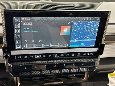 New 2024 GMC Hummer EV 2X w/ Extreme Off-Road Package image 15