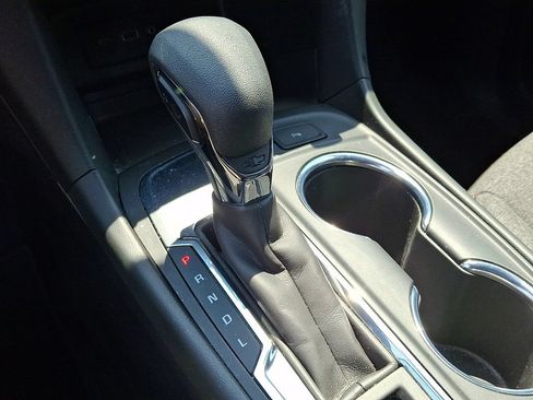 Used 2023 Chevrolet Equinox LT FWD image 14