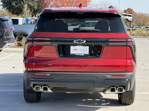 New 2026 Chevrolet Traverse LT w/ Enhanced Driving Package image 5