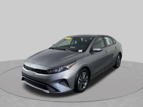 Used 2024 Kia Forte LXS w/ LXS Technology Package FWD image 42