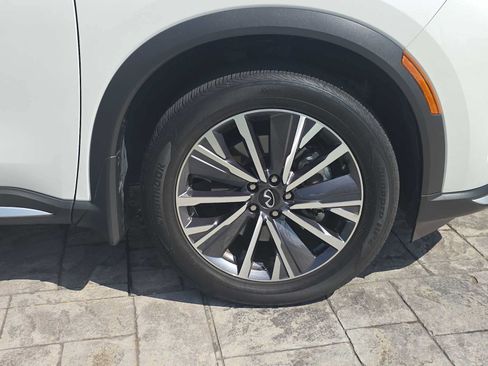 Certified 2026 INFINITI QX60 Luxe w/ Cargo Package FWD image 3