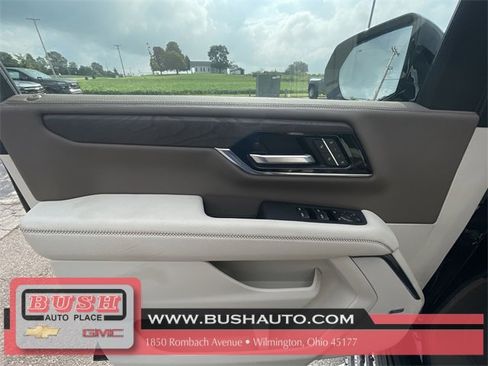 New 2025 GMC Yukon Denali w/ Sun & Power Step Package image 24