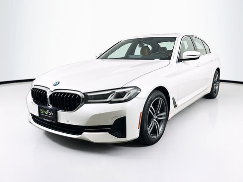 Used 2023 BMW 530i xDrive w/ Premium Package AWD/4WD image 3