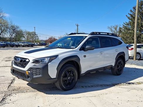 Certified 2025 Subaru Outback Wilderness AWD/4WD image 5