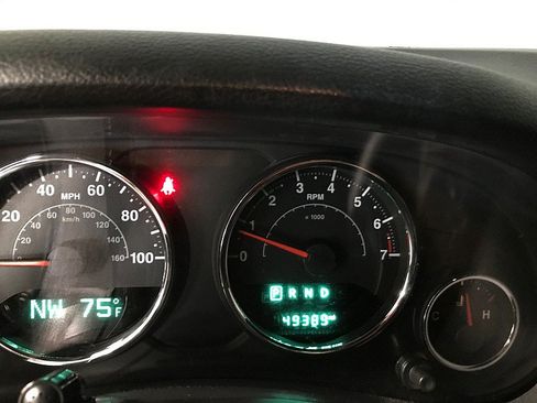 Used 2016 Jeep Wrangler Unlimited Sport w/ Quick Order Package 24S AWD/4WD image 22