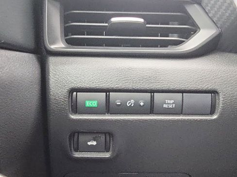 Used 2024 Nissan Sentra S FWD image 17