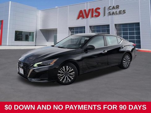 Used 2025 Nissan Altima 2.5 SV FWD image 1