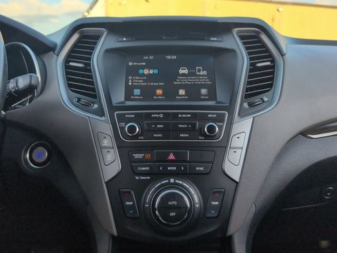 Used 2017 Hyundai Santa Fe Sport FWD image 17