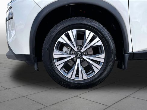 Used 2023 Nissan Rogue SV FWD image 11
