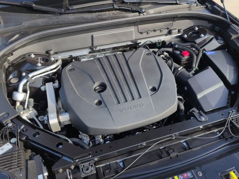 New 2026 Volvo XC60 B5 Ultra w/ Protection Package Premier image 28