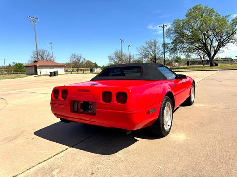 Used 1995 Chevrolet Corvette Convertible image 38