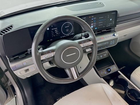 Used 2024 Hyundai Kona SEL image 23