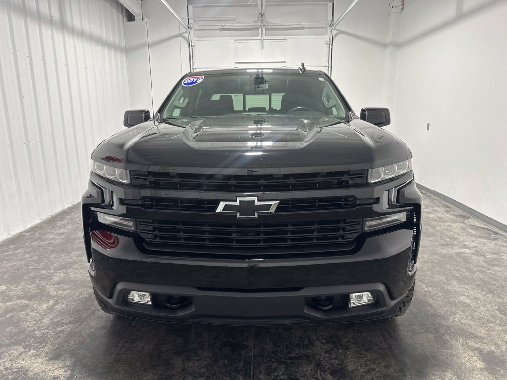 Used 2019 Chevrolet Silverado 1500 RST AWD/4WD image 2
