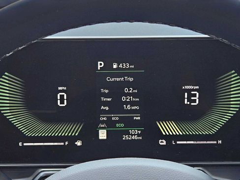 Used 2025 Kia Sorento EX w/ EX Panoramic Sunroof Package FWD image 25