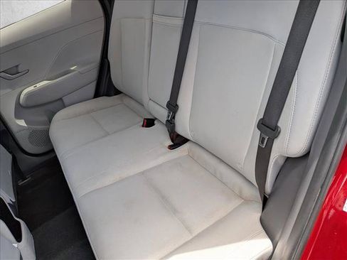 Used 2024 Hyundai Kona SEL FWD image 17