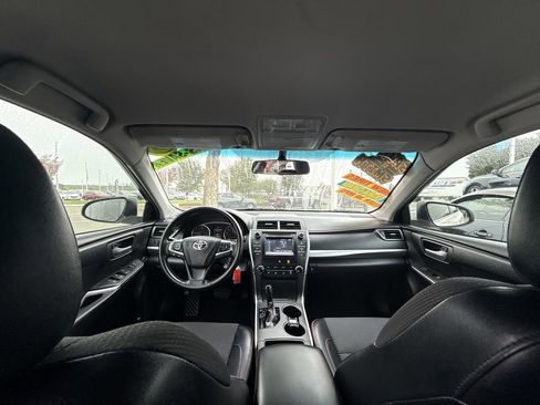 Used 2016 Toyota Camry LE image 17