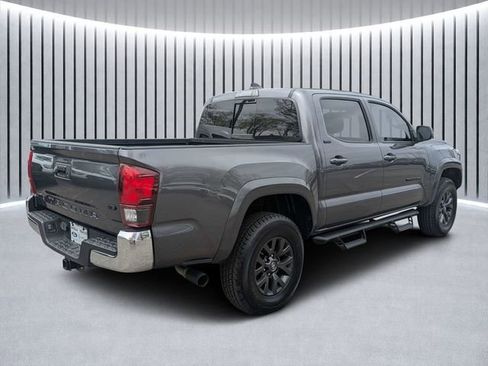 Used 2021 Toyota Tacoma SR5 RWD image 3