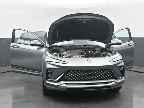 Used 2025 Buick Envista Avenir FWD image 55