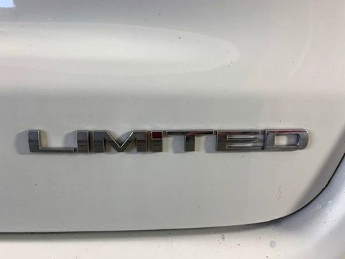 Used 2019 Jeep Compass Limited AWD/4WD image 32