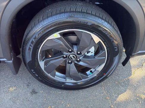 New 2026 Nissan Rogue SV image 9