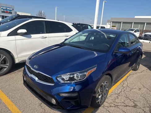 Used 2020 Kia Forte LXS image 2