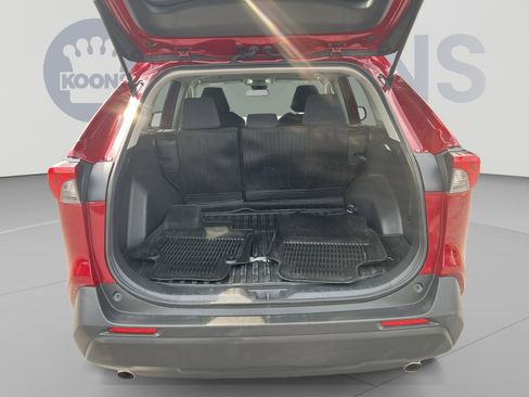 Used 2025 Toyota RAV4 LE AWD/4WD image 23