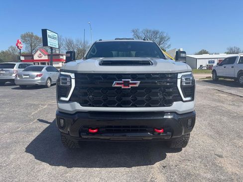Used 2024 Chevrolet Silverado 2500 ZR2 w/ LPO, Dark Essentials Package AWD/4WD image 14
