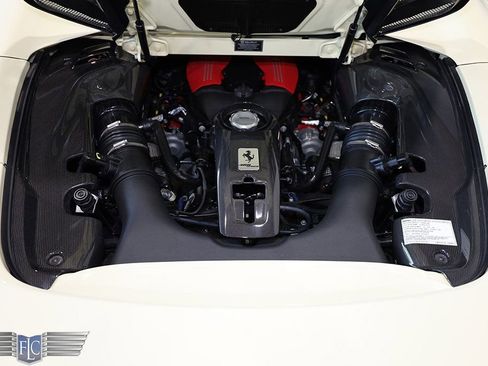 Used 2018 Ferrari 488 Spider image 37