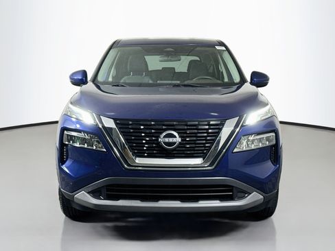Used 2023 Nissan Rogue SV FWD image 2