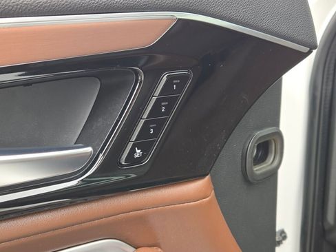 Used 2022 Acura MDX SH-AWD w/ Technology Package image 31