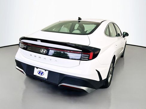 New 2026 Hyundai Sonata SE FWD image 5